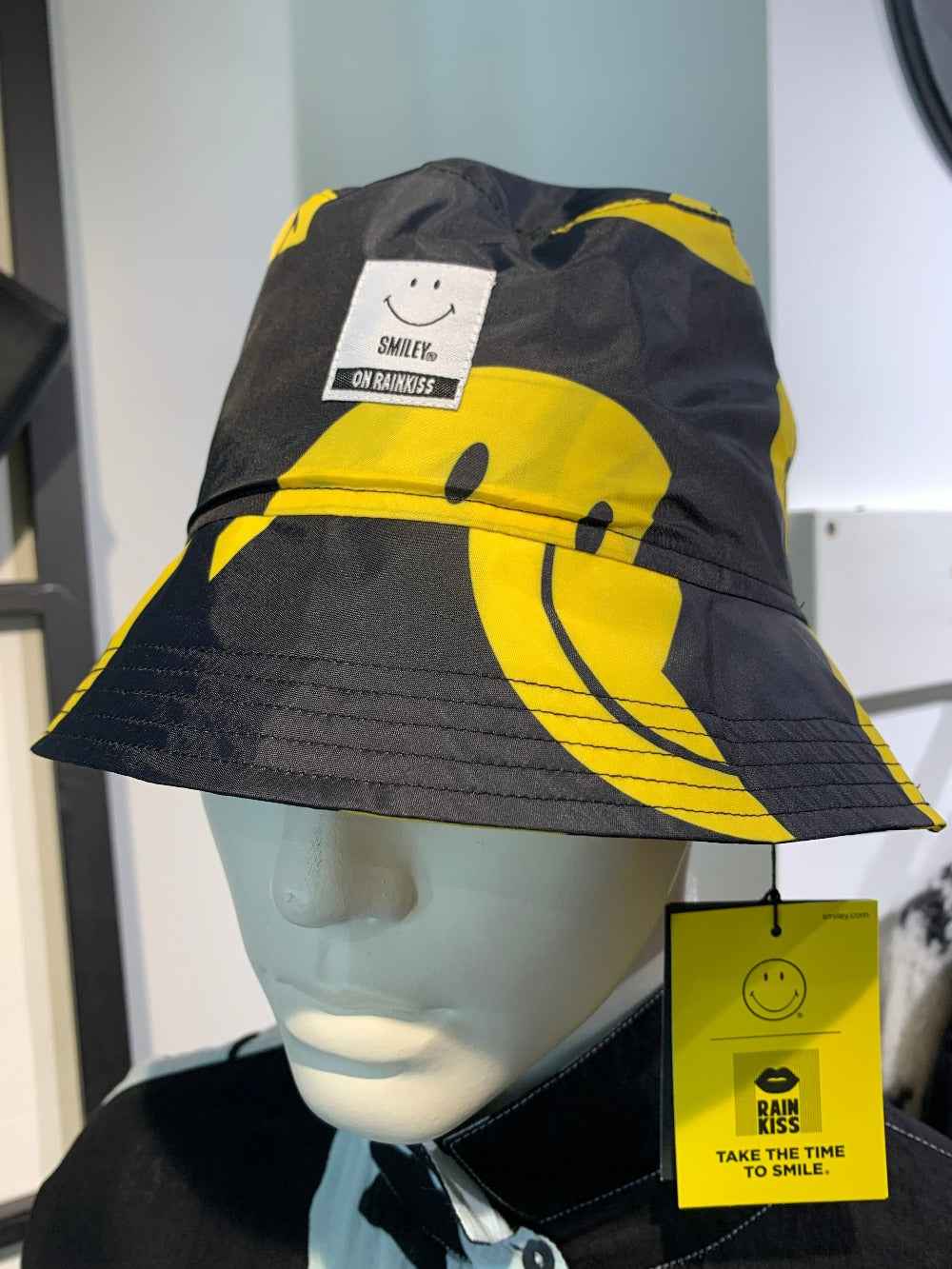 RainKiss Bucket Hat All Smiles x Smiley