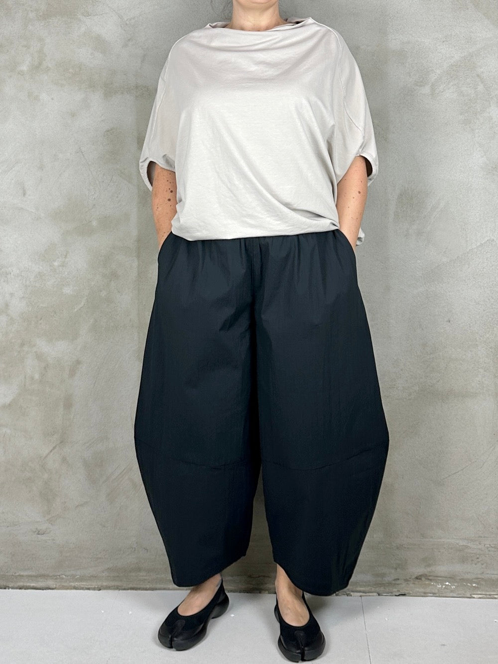 Studio Project Circle Pant Black
