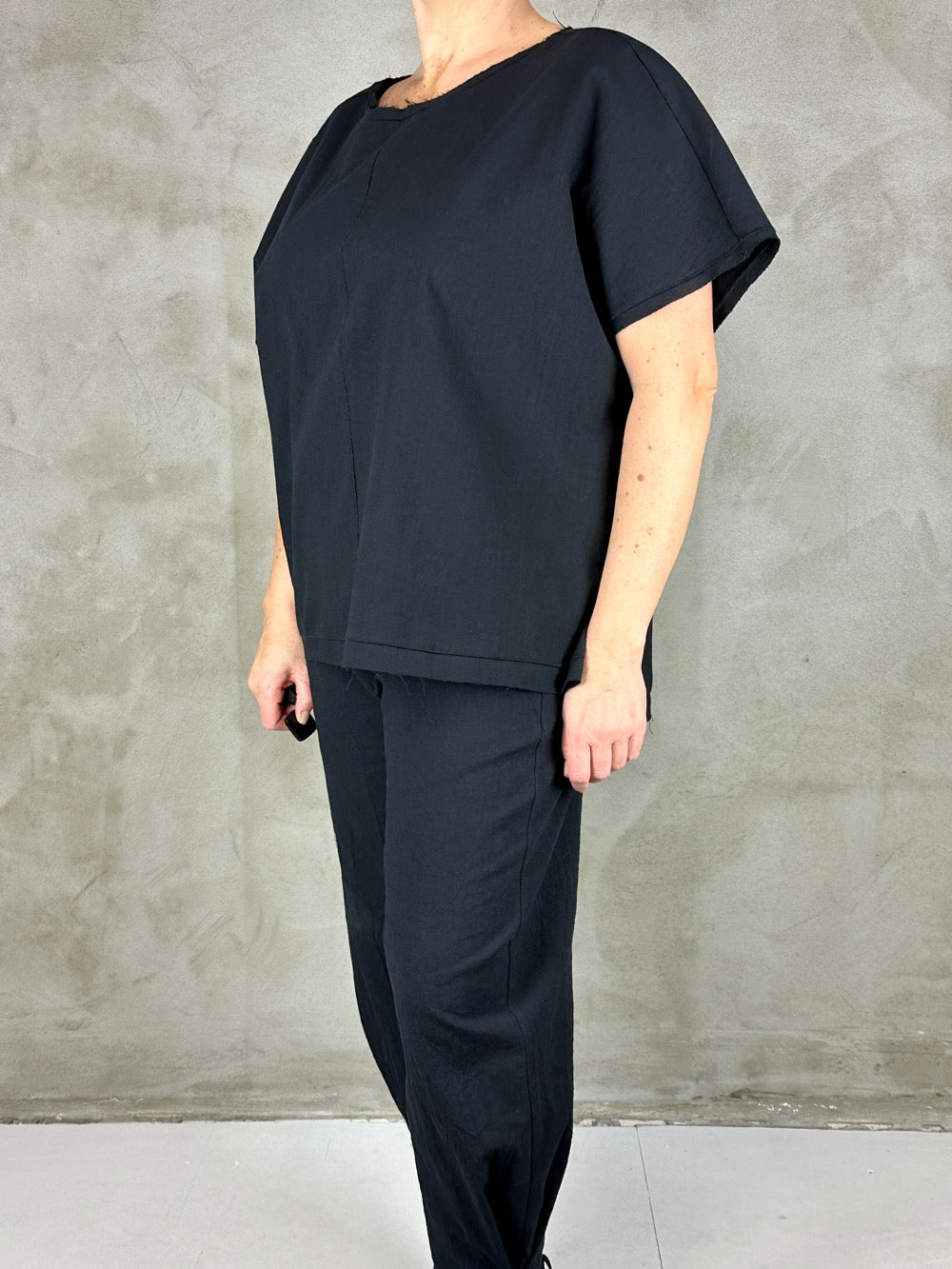 Liselotte Hornstrup Nepal Tee Black