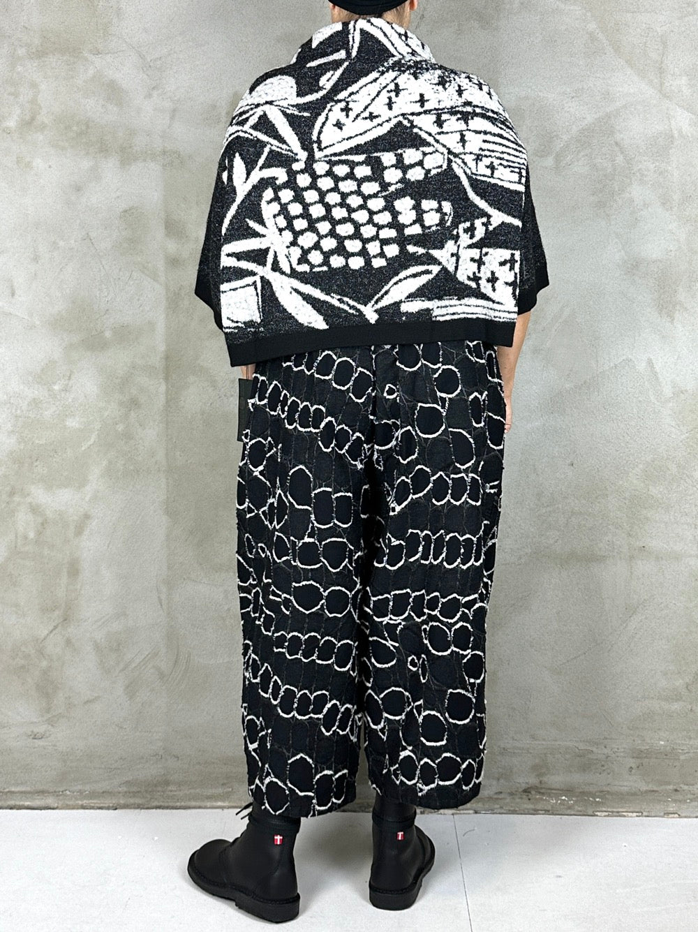 Moyuru 3318 Knit Black/White