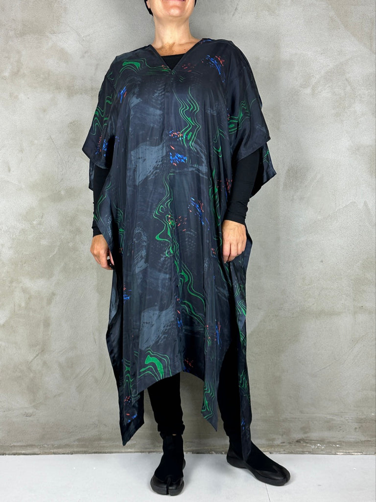 Henrik Vibskov Uncut Kaftan Dark Fireworks