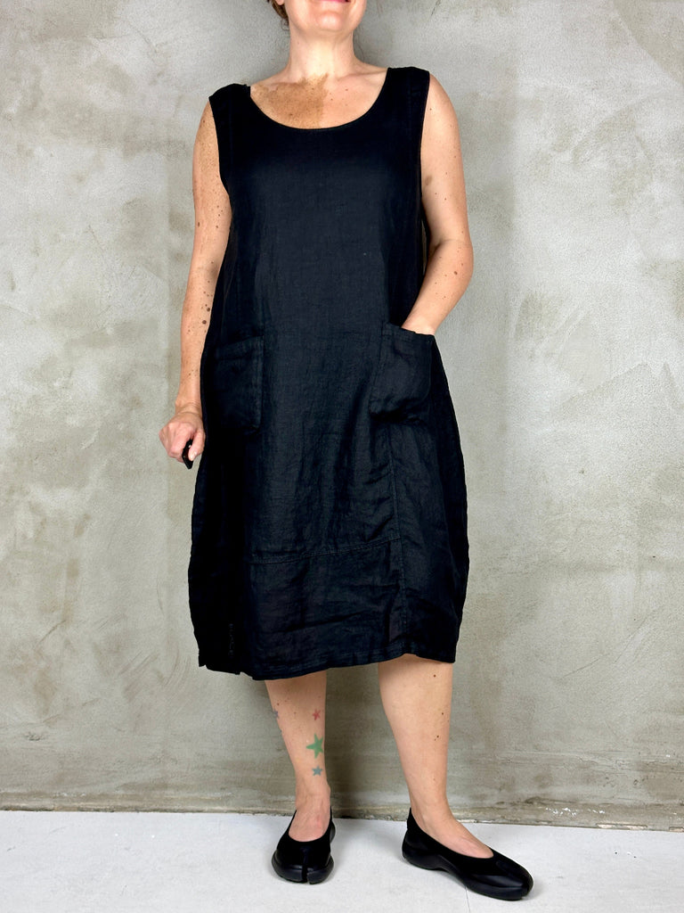 Black By K&M Tunic Keep Your Image And Hold That Smile Black