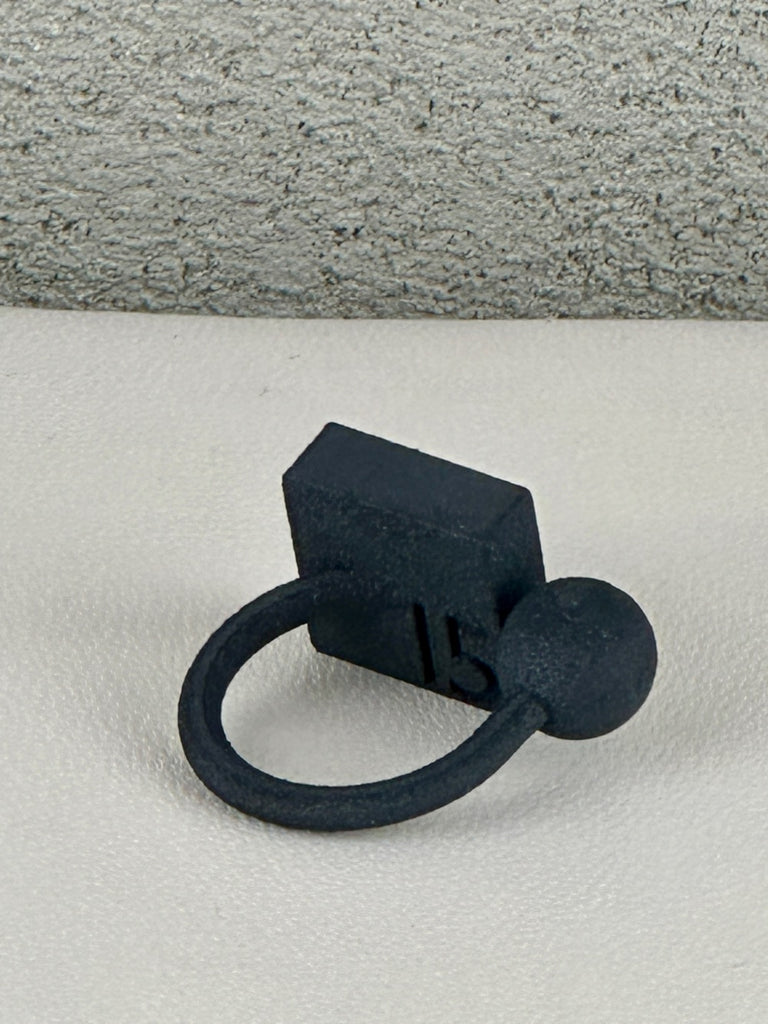 Bijouets Cube Ring Black