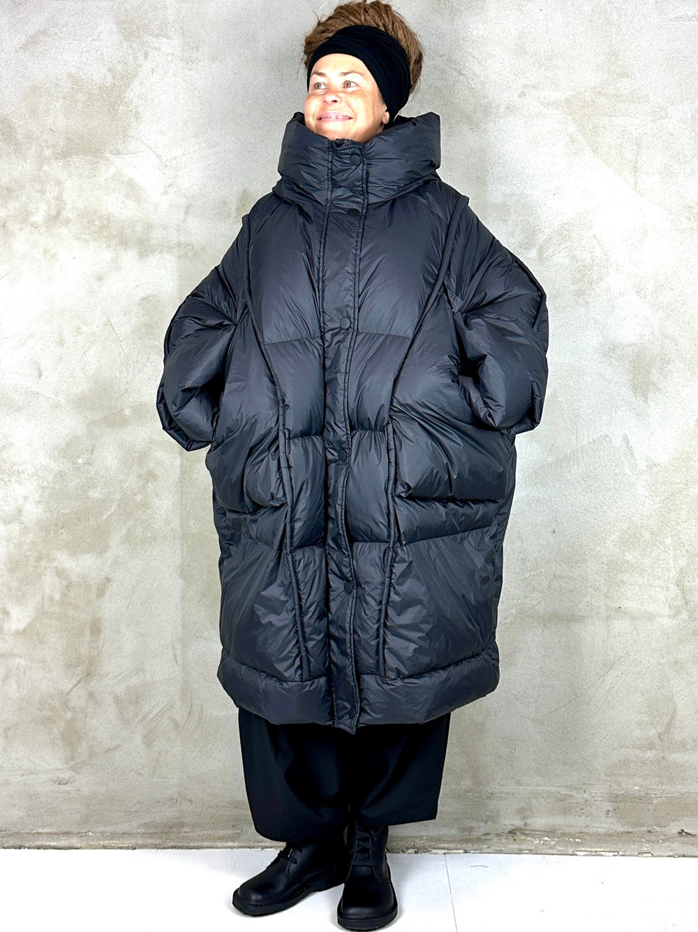 Studio Projects Kumo Coat Black