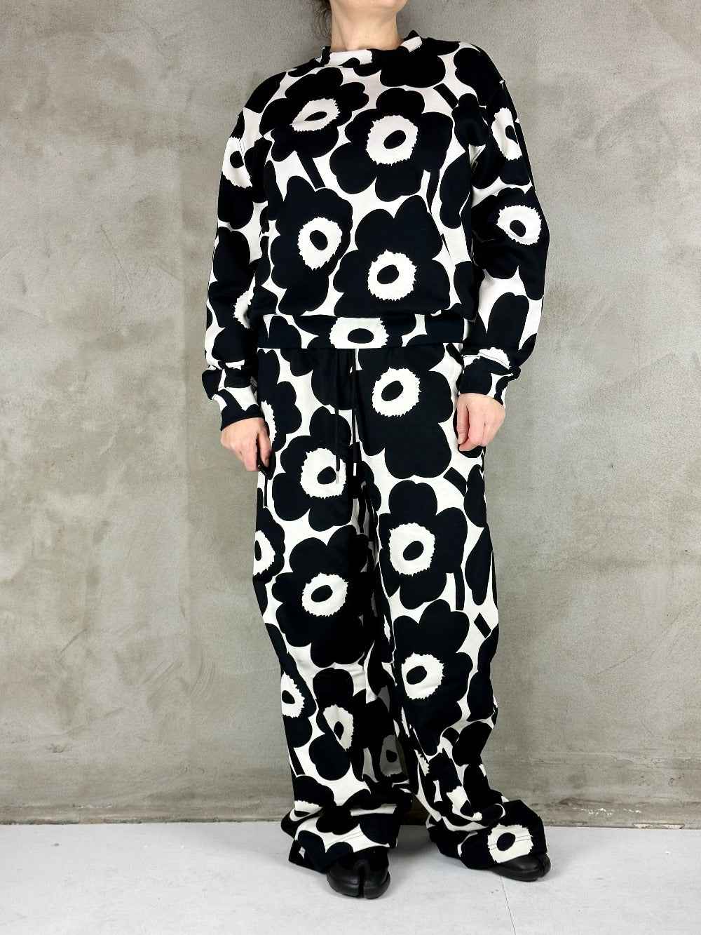 Marimekko KIOSKI Leiot Pieni Unikko Sweatshirt