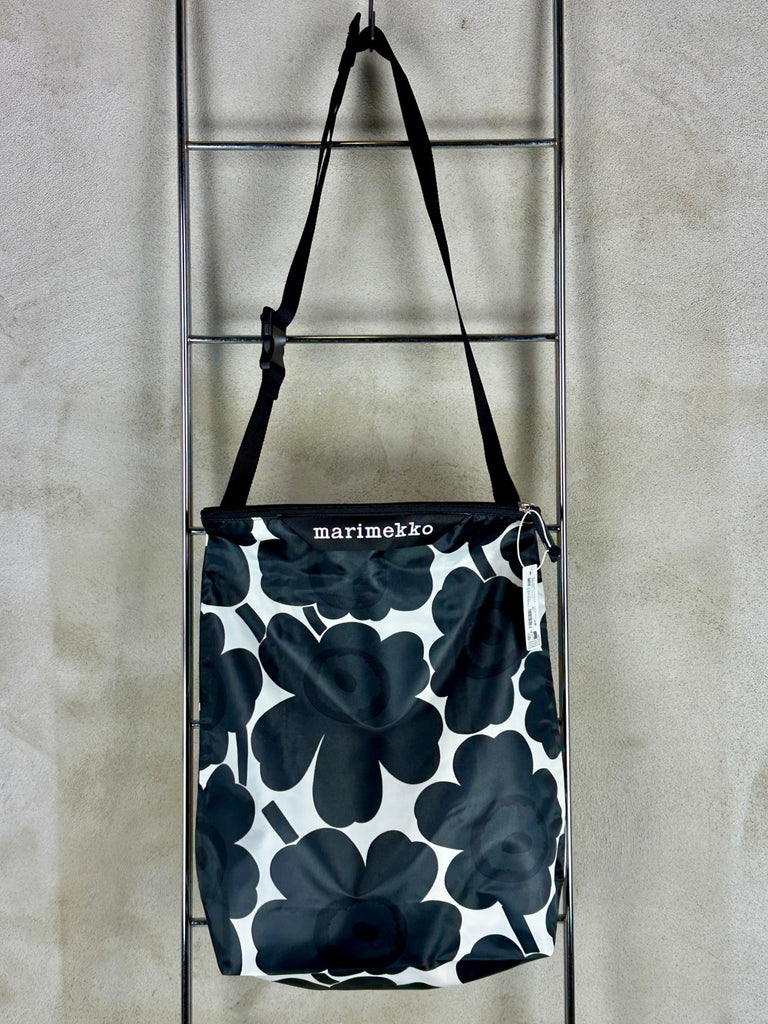 Marimekko Neat Crossbody Unikko M White/D.Grey/Black