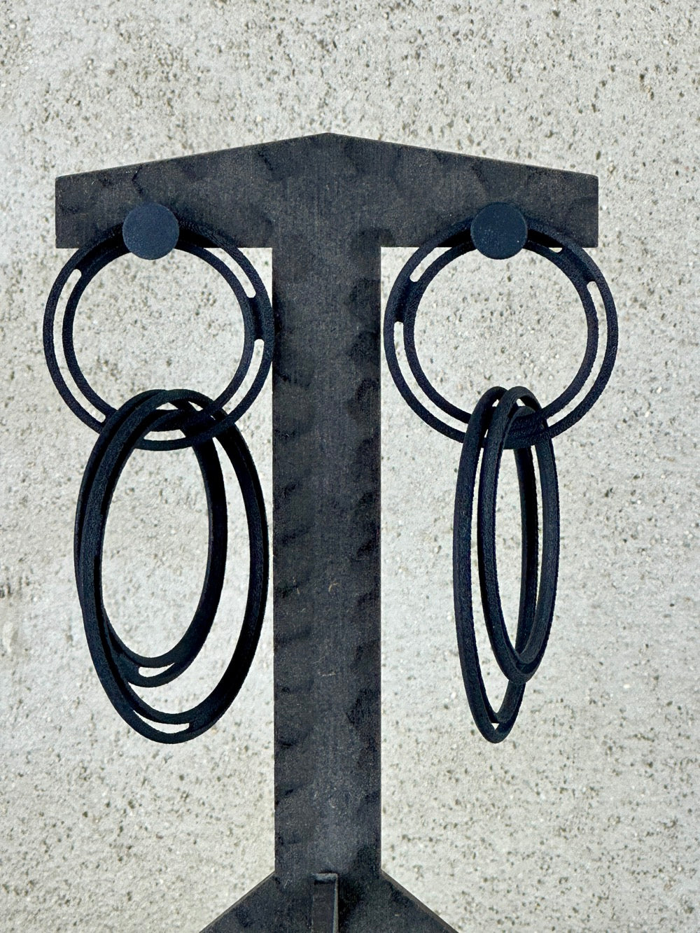 Bijouets Deco Earrings Black