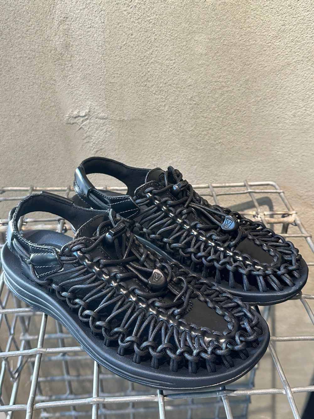 Keen Uneek X Eclipse Black Leather