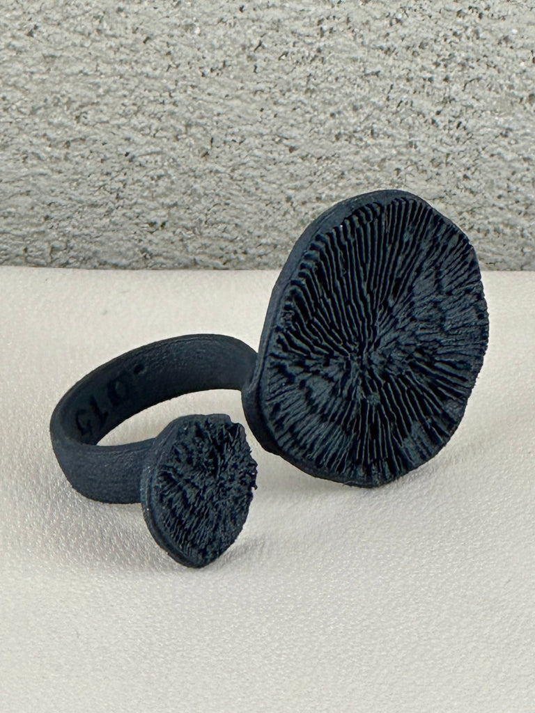 Bijouets Mursi Ring Black