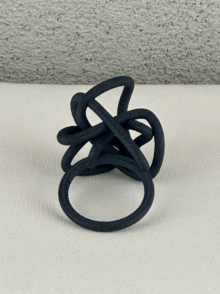 Bijouets Scara Ring Black