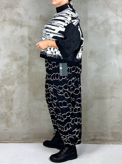 Moyuru 3318 Knit Black/White