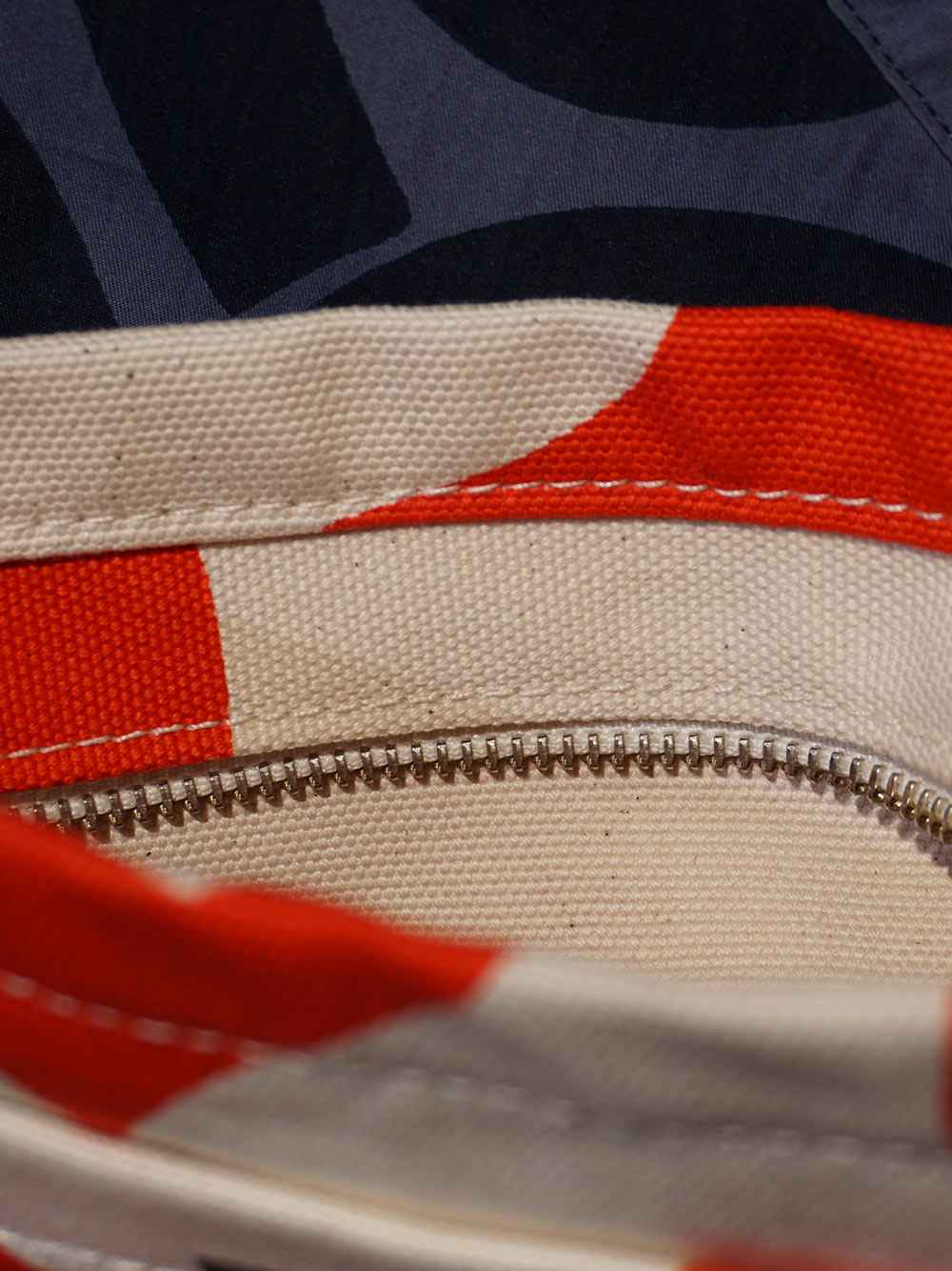 Marimekko Mono Mini Crossbody Off-White/Red
