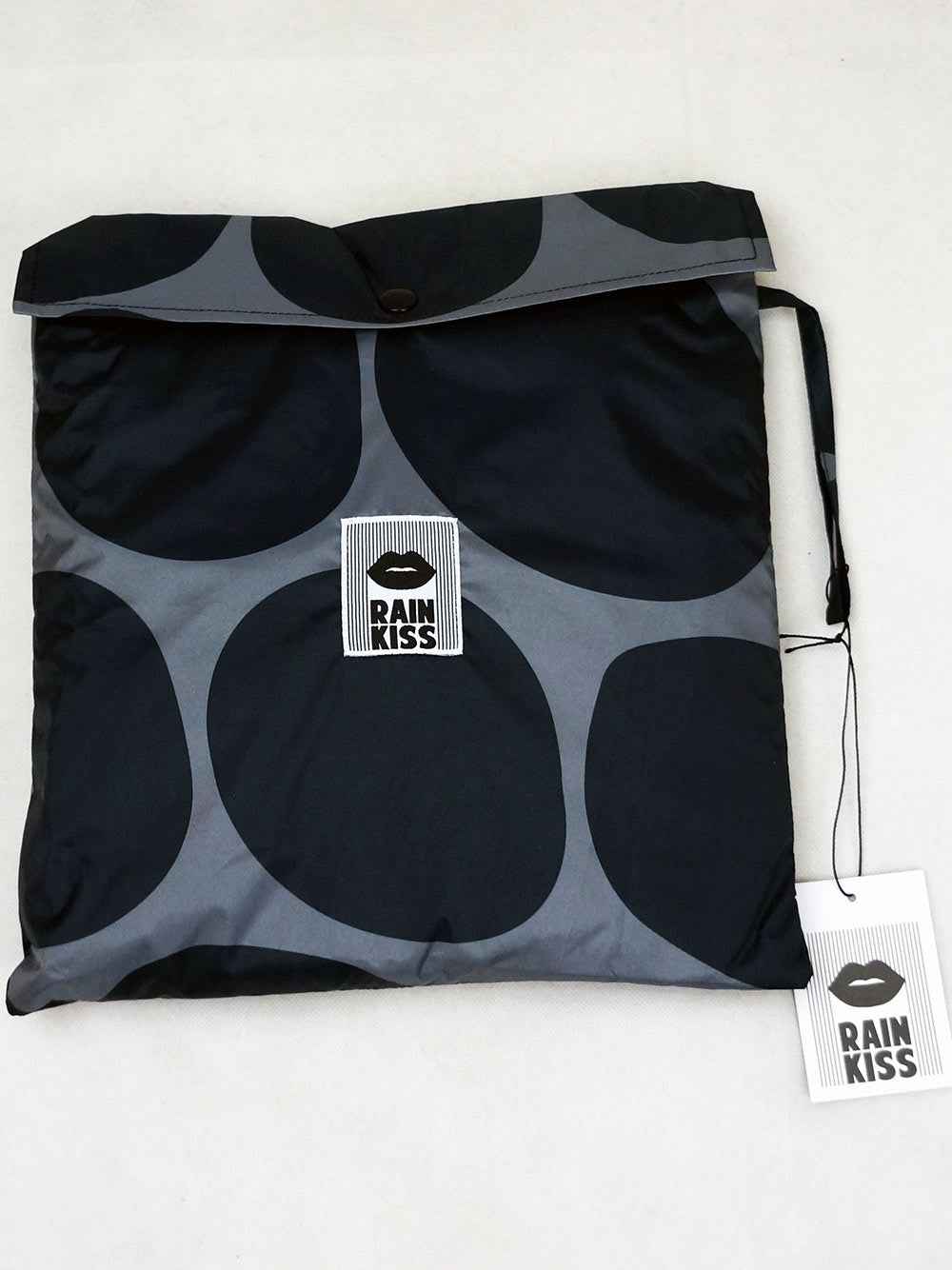 RainKiss Black Polka