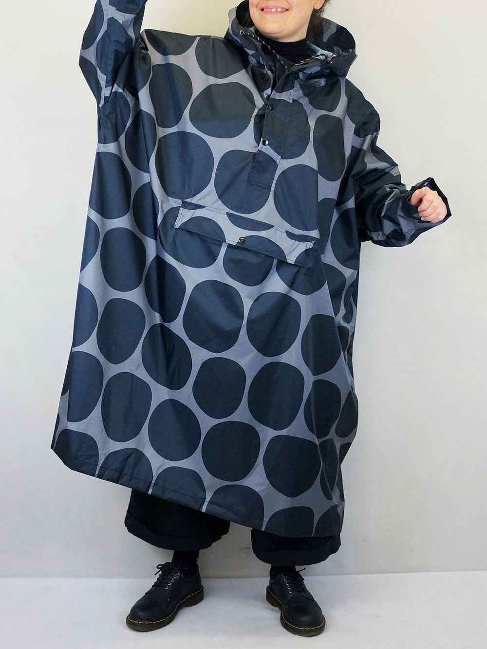RainKiss Black Polka